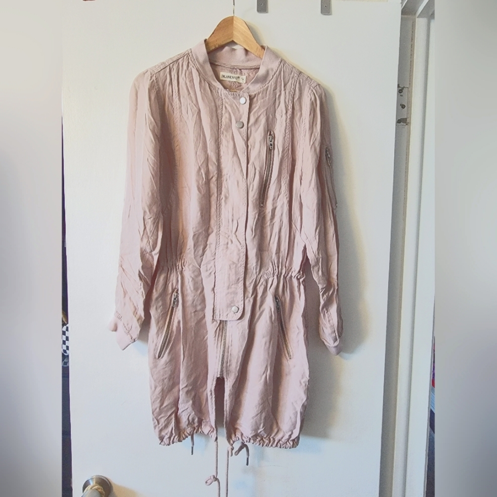 Light Trenc Coat